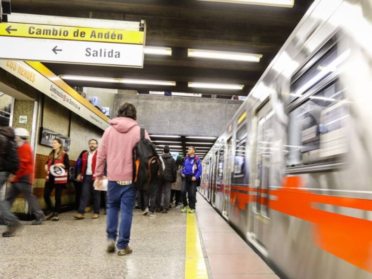 Metro de Santiago restablece servicio en Línea 2: así funciona el servicio hoy