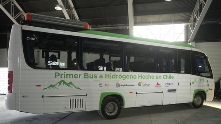 “Un ejemplo para el mundo”: así es el primer bus a hidrógeno fabricado en Chile