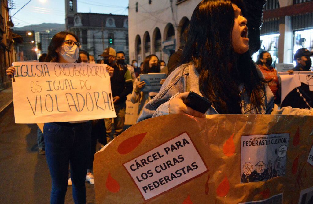 Protesta en Cochabamba contra la pederastia en la Iglesia Católica de Bolivia
