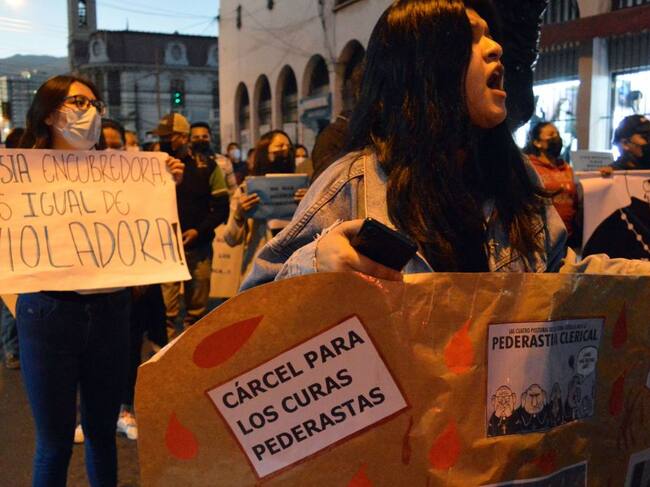 Protesta en Cochabamba contra la pederastia en la Iglesia Católica de Bolivia