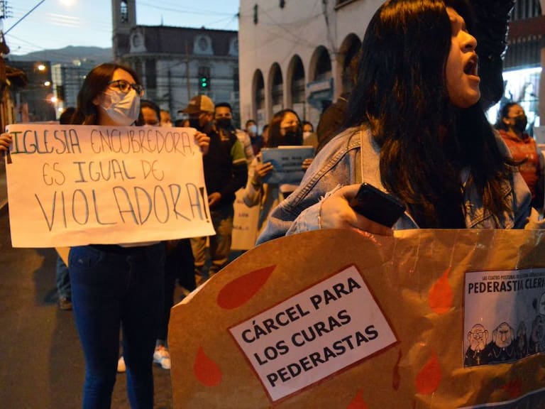 Protesta en Cochabamba contra la pederastia en la Iglesia Católica de Bolivia