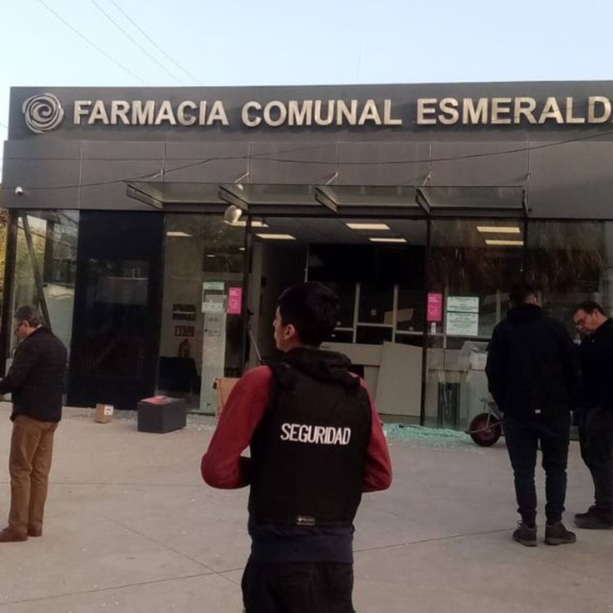 Desconocidos roban caja fuerte desde SAPU en Colina