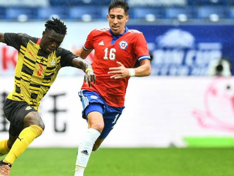 La ocasión que dilapidó Diego Valencia ante Ghana por la Copa Kirin
