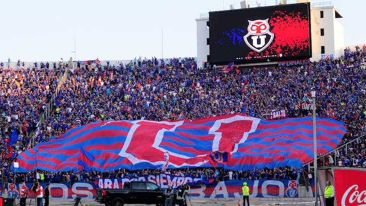 Revelan supuesto vínculo entre futbolistas de la U y director de Azul Azul con narcobarrista de ‘Los de Abajo’