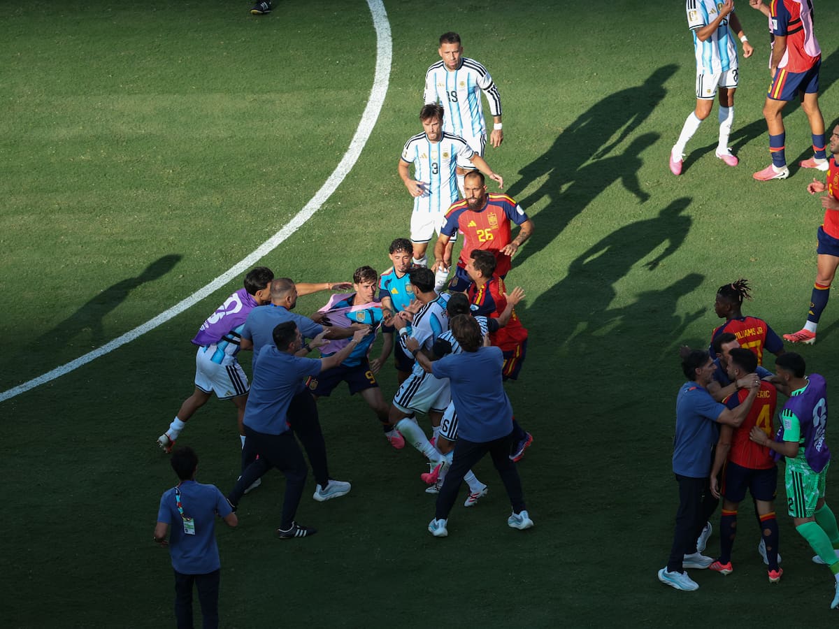 Dura sanción de FIFA contra Argentina por incidentes en la final del Mundial 2026: multa millonaria y suspensión a un jugador por 10 partidos