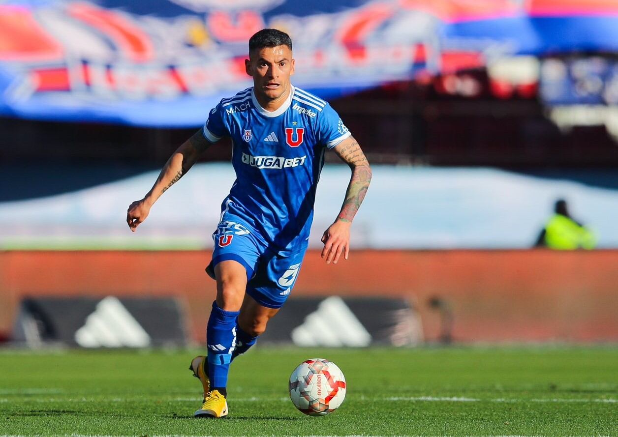 Línea de tres y un titular fuera: esta es la formación de la U para su duelo ante Huachipato por el Campeonato Nacional | X: Universidad de Chile