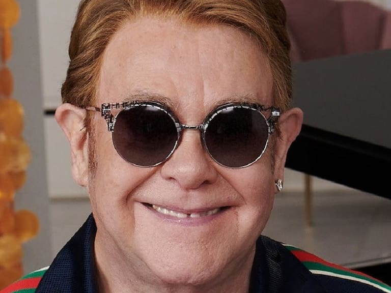 Elton John volvió a ser número uno luego de 16 años con su disco grabado en plena pandemia