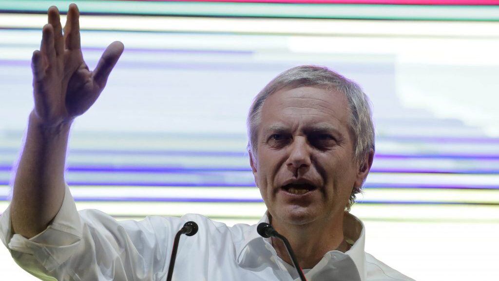 18 de noviembre de 2021/SANTIAGO En el Parque Araucano de Las Condes se realiza el cierre de campaña del candidato presidencial José Antonio Kast, el cual es acompañado por sus adherentes y además de un show artístico que culminara con el discurso del postulante a La Moneda 
FOTO: KARIN POZO/AGENCIAUNO
