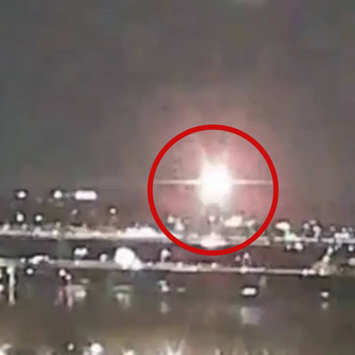 Tragedia en Estados Unidos: avión con 64 personas colisiona con helicóptero militar en Washington