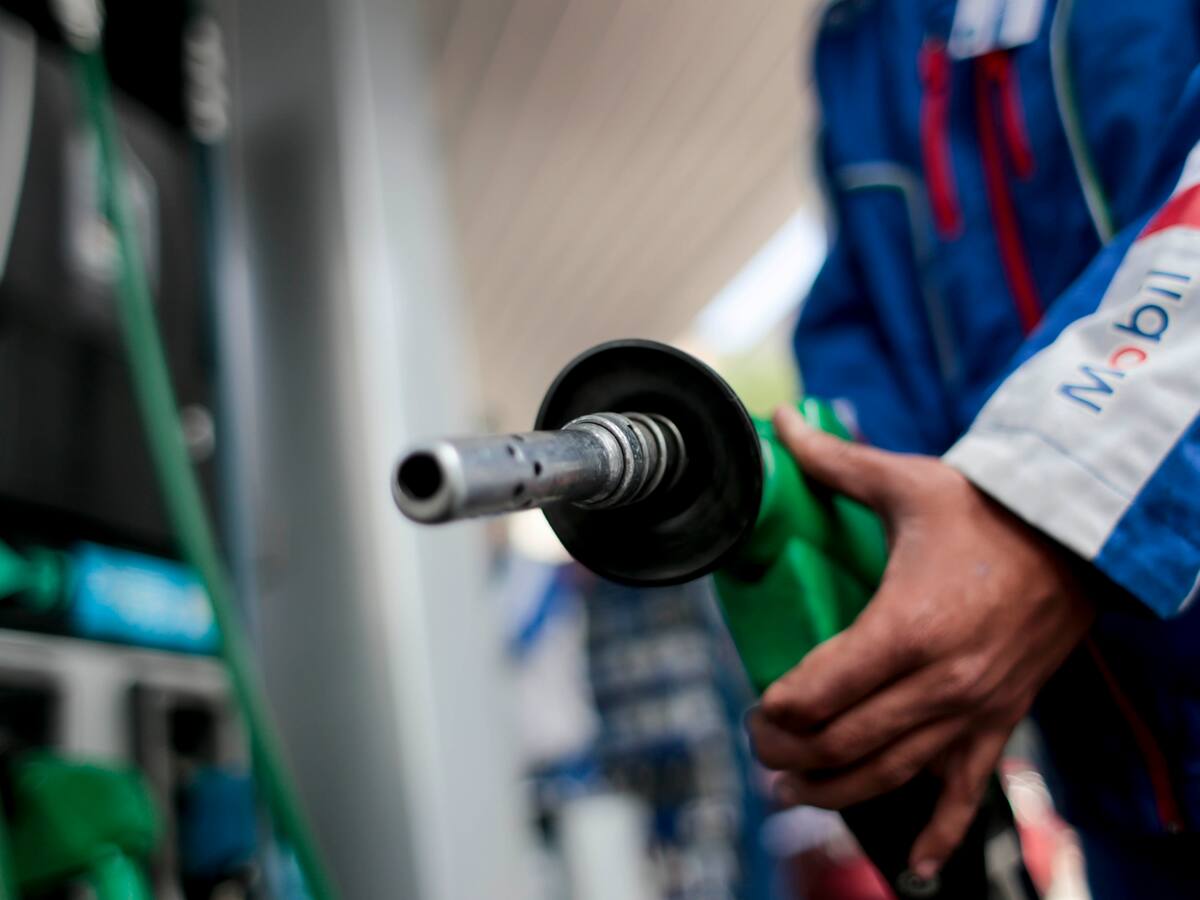 Bencinas completan 14 semanas a la baja: Litro de 93 octanos está $103 más barato que en marzo