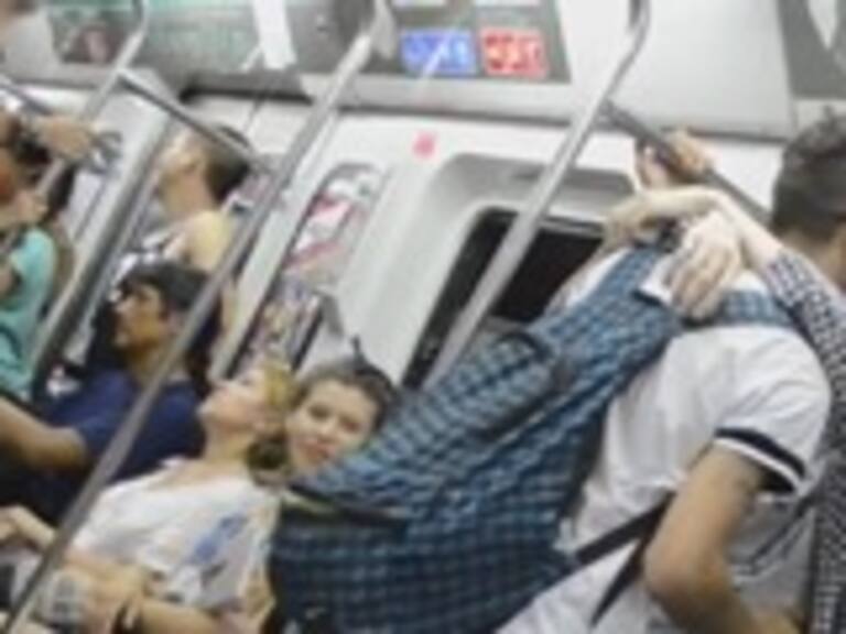 Así reaccionó Buenos Aires al ver una pareja homosexual besándose en público