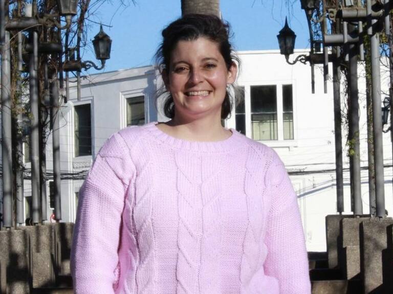 «Seguimos trabajando»: Delegada presidencial del Biobío compartió irónico video tras orden de detención en su contra