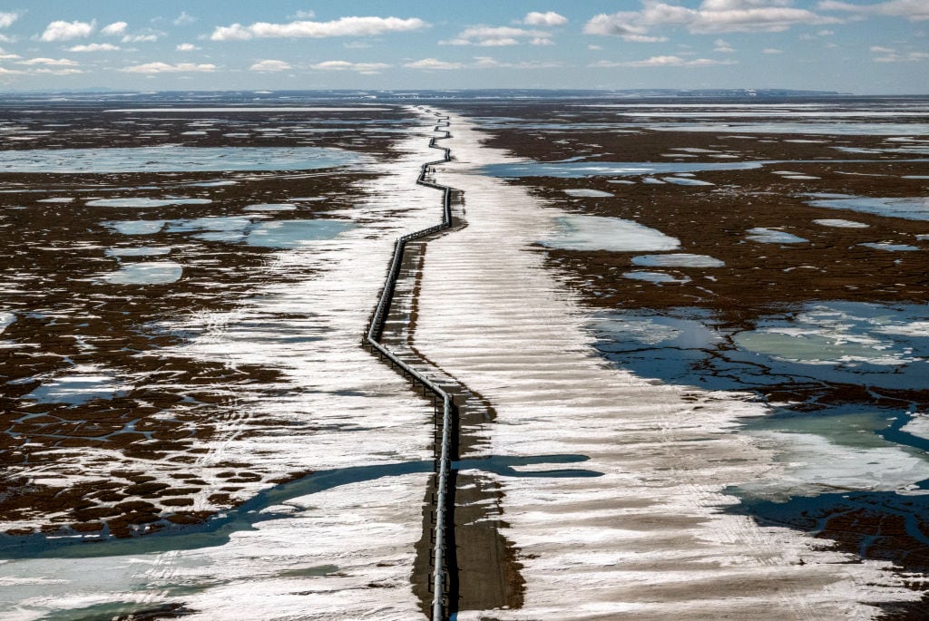 Un oleoducto en la zona de North Slope en Alaska de Estados Unidos