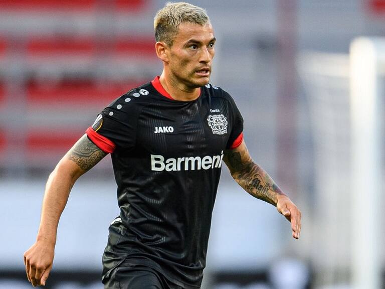 Charles Aránguiz y el Bayer Leverkusen sufrieron una inesperada eliminación en la Europa League