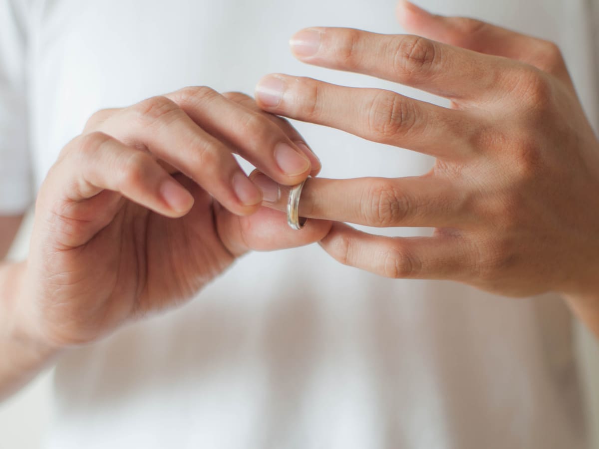 “El Estado de Chile me divorció por error”: afectado exige corrección definitiva en el Registro Civil
