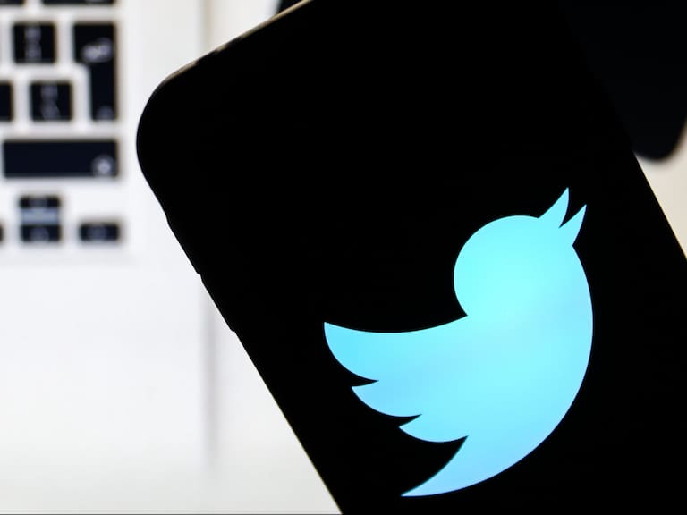 Twitter pidió a sus usuarios que describan el 2020 con una palabra y las respuestas de las empresas causaron furor