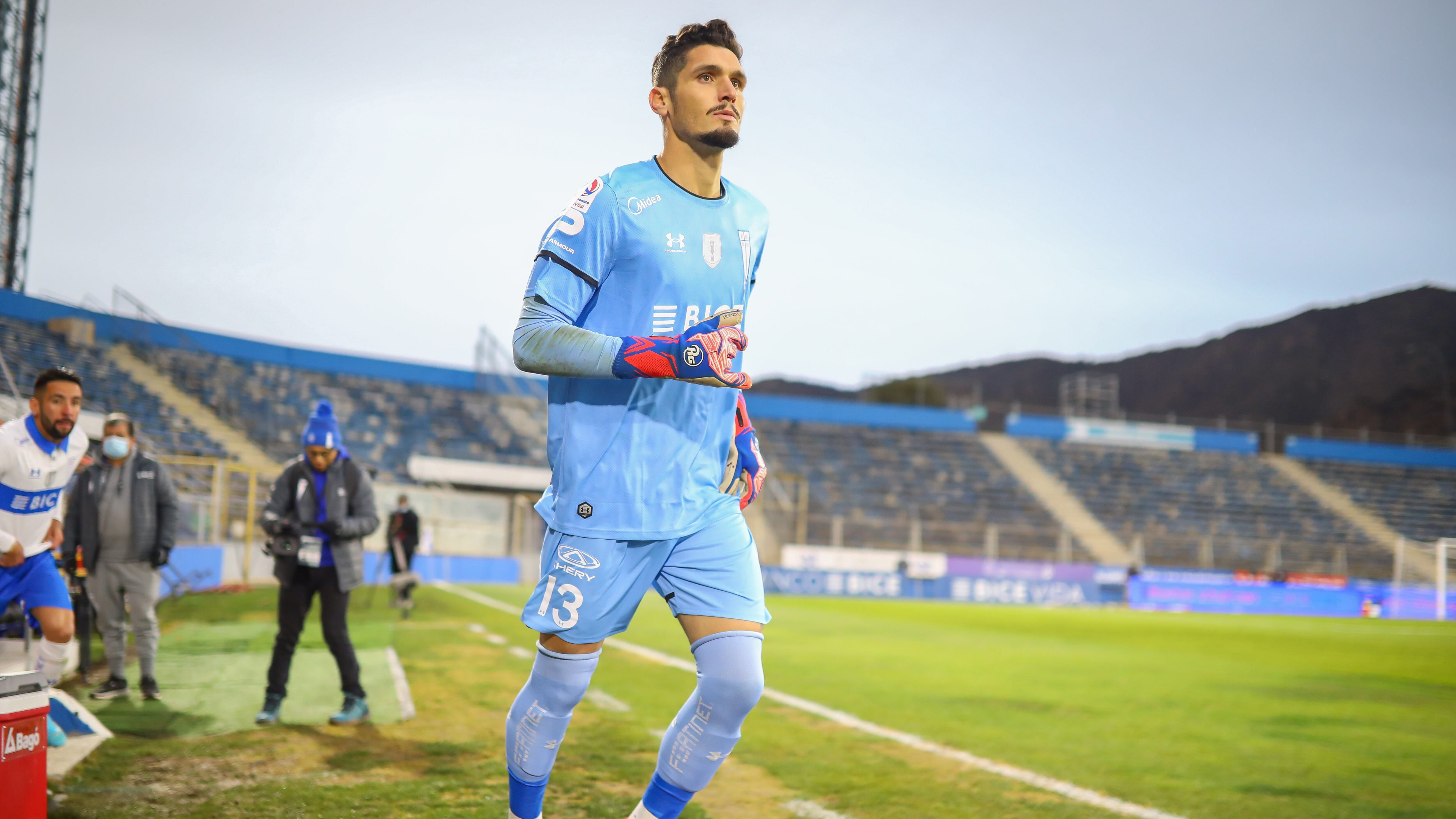 03 DE JULIO DE 2022/SANTIAGORe debut de Matias Dituro (c), durante el partido vlido por la decimosexta fecha del Campeonato Nacional 2022, entre Universidad Catolica y Coquimbo Unido, disputado en el Estadio San Carlos de Apoquindo.
FOTO: SEBASTIAN ORIA/AGENCIAUNO