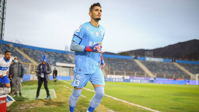 03 DE JULIO DE 2022/SANTIAGORe debut de Matias Dituro (c), durante el partido vlido por la decimosexta fecha del Campeonato Nacional 2022, entre Universidad Catolica y Coquimbo Unido, disputado en el Estadio San Carlos de Apoquindo.
FOTO: SEBASTIAN ORIA/AGENCIAUNO