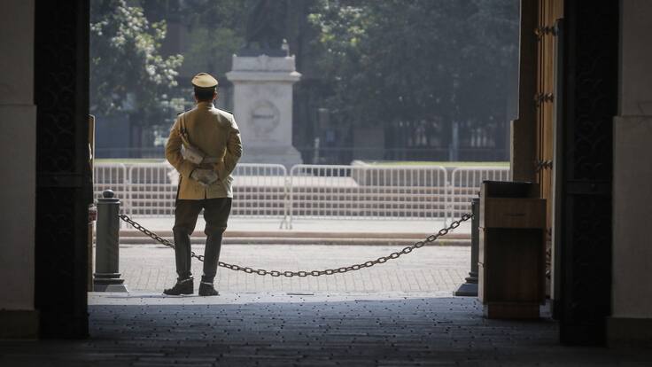 Carabinero muere en La Moneda