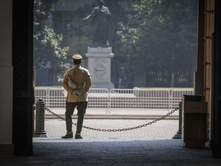 Carabinero muere en La Moneda