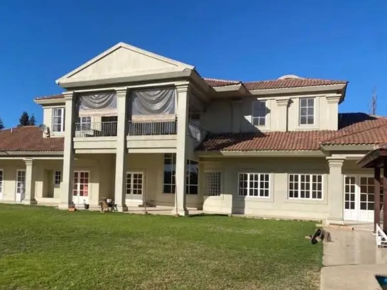 ¿Recuerdas la mansión de los Sa-Sá Brujas? Ahora puedes arrendarla, pero por una cifra no menor