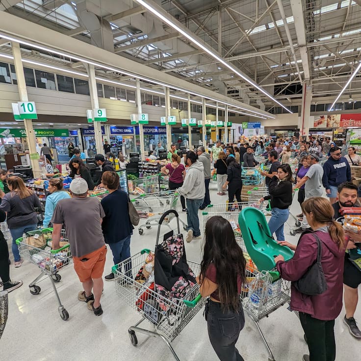 Día del trabajador: a qué hora cierran los supermercados este martes 30 de abril
