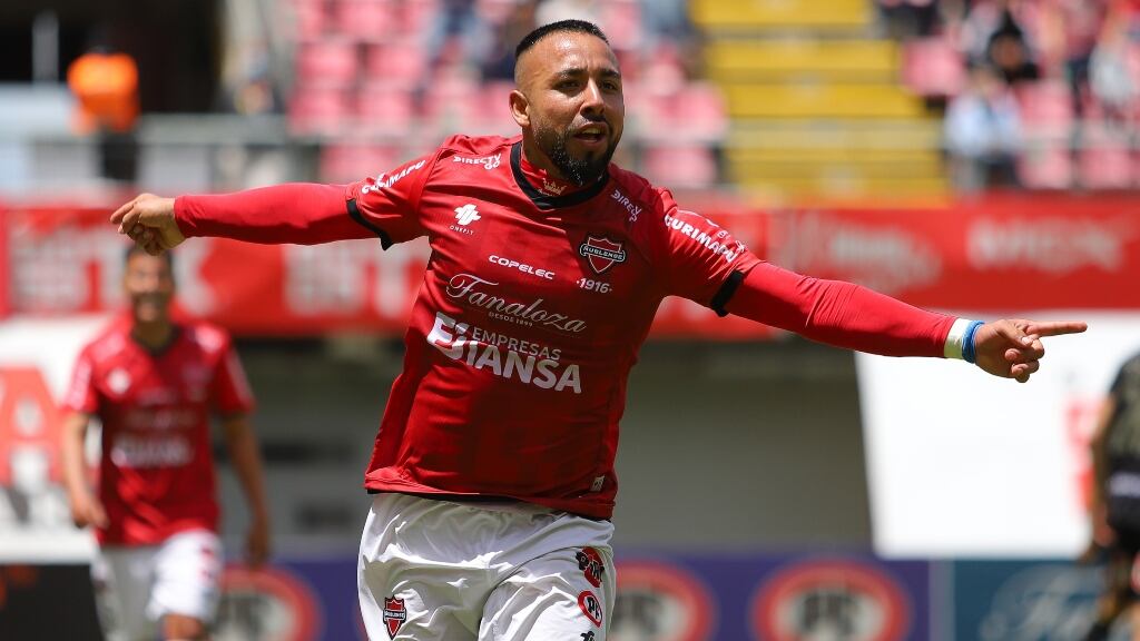 Bernardo Cerezo y el liderato de Ñublense: "No buscamos faltarle el respeto al resto diciendo que queremos ser campeones, eso se demuestra"
