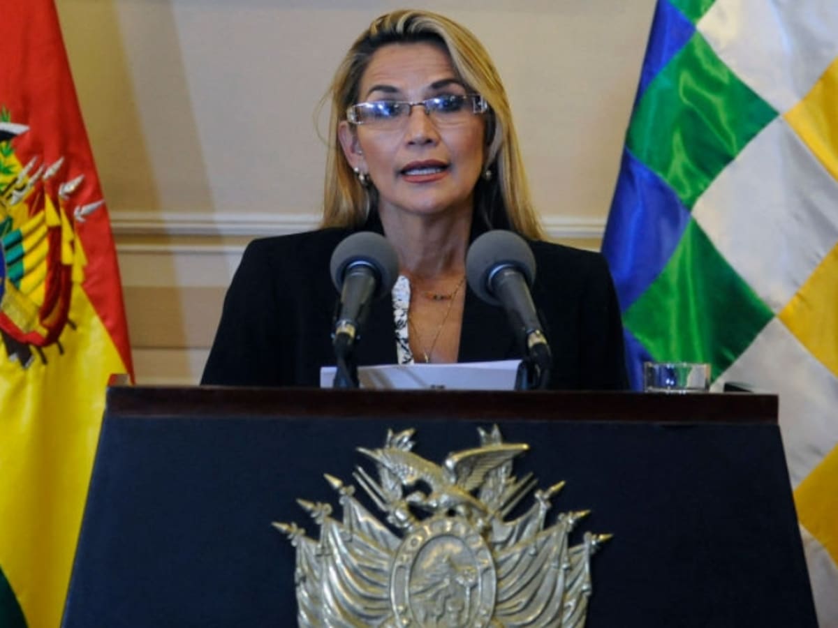 Justicia boliviana anula condena de Jeanine Áñez y ordena su liberación inmediata