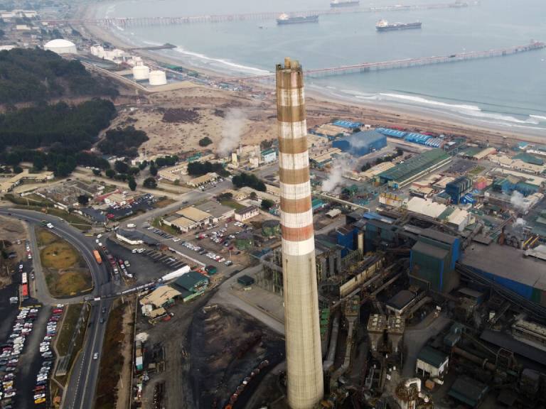 Intoxicaciones masivas: Minsal inicia proceso para decretar Alerta Sanitaria en Concón, Quintero y Puchuncaví