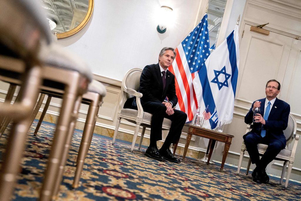 Canciller de EEUU Antony Blinken y el presidente de Israel Isaac Herzog