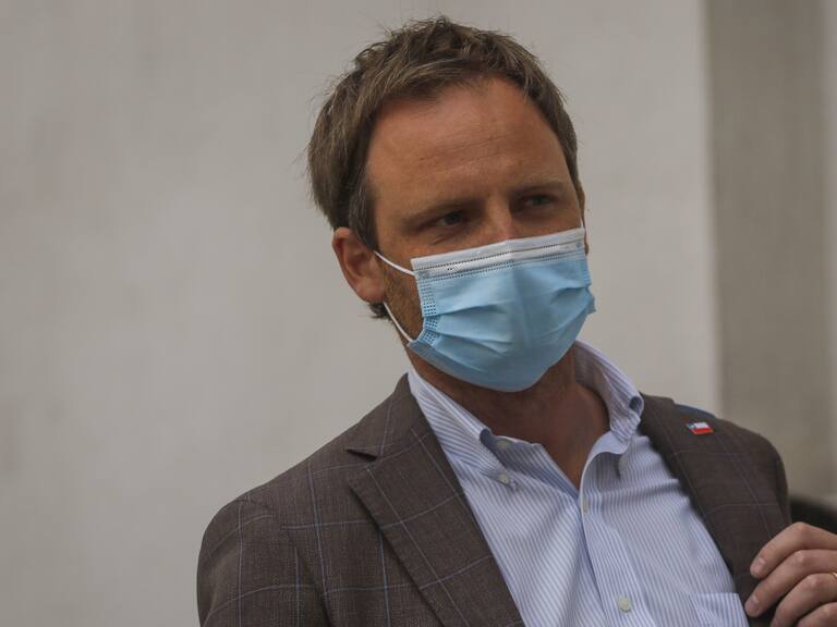 02 de noviembre del 2020/SANTIAGOArturo Zuniga, Subsecretario de Redes asistenciales, se retira del Palacio de La Moneda, tras realizar un nuevo balance del Covid 19 en el pais.
FOTO: SEBASTIAN BELTRAN GAETE/AGENCIAUNO