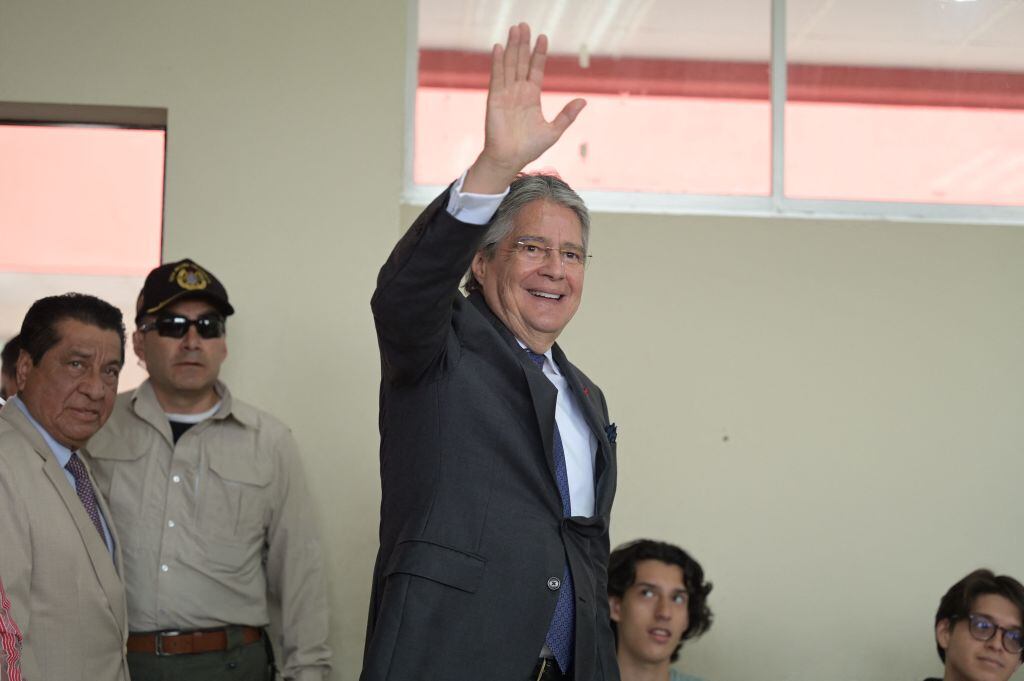 El presidente de Ecuador, Guillermo Lasso, el día de la votación del plebiscito