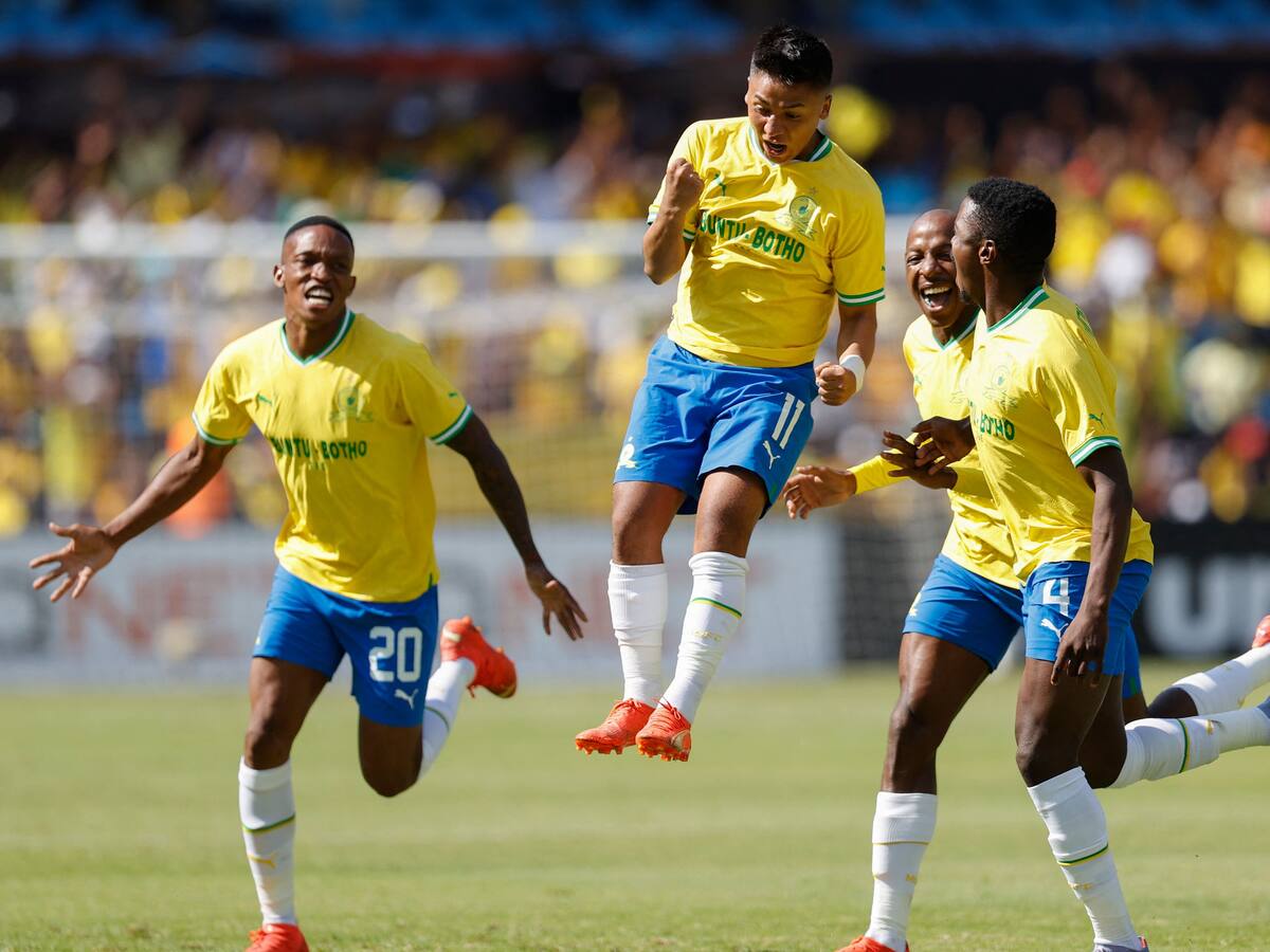 Es chileno, juega en Sudáfrica y suena en Colo Colo como posible reemplazo de Carlos Palacios