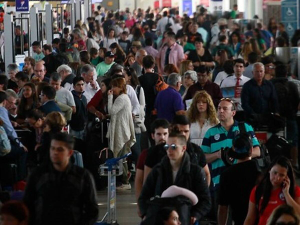 JetSmart entra a batalla por pasajes aéreos con remate en vuelos nacionales