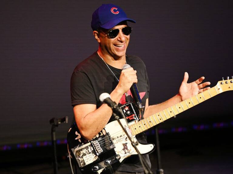 Tom Morello de Rage Against The Machine quiere volver a Chile