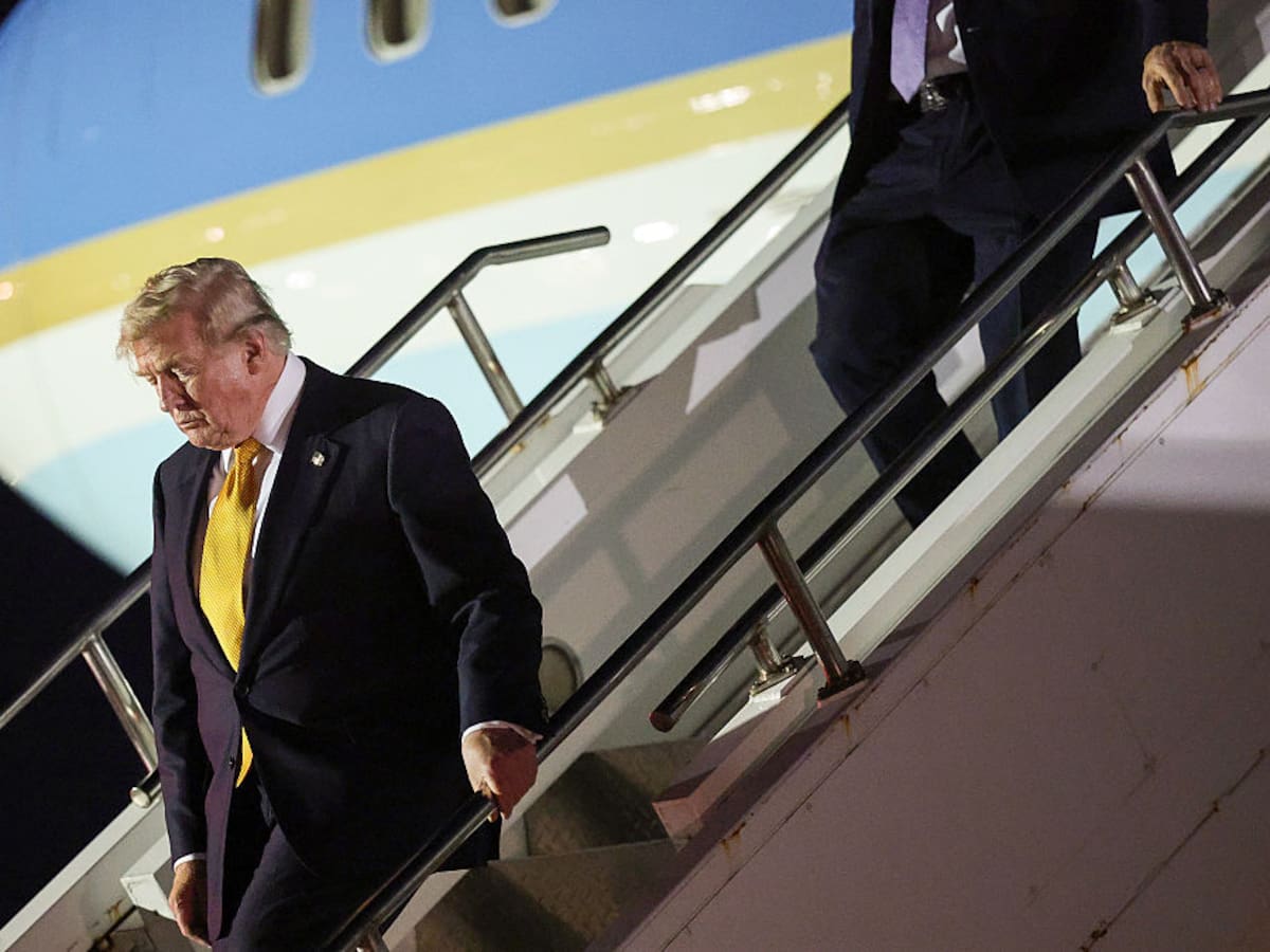 Un carrito y un avión señuelo: el elaborado plan para sacar a Trump de Turquía ante una amenaza iraní