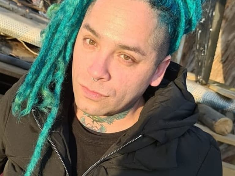 Cebolla saca carcajadas con inesperado video de su cumpleaños: "Era tres leches"