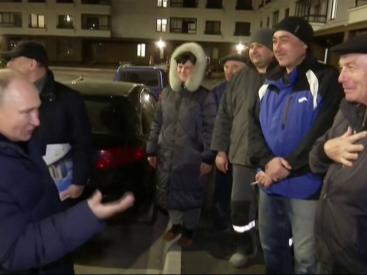 Vladímir Putin realiza desafiante visita a la ciudad ocupada de Mariúpol