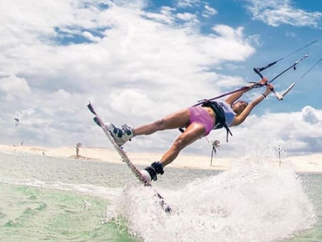 “Queen of the Air”: Mujeres se toman playa de Matanzas en emocionante competencia de saltos sobre el mar