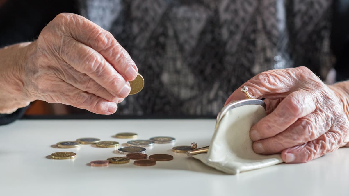 Cámara aprueba rebaja de contribuciones para adultos mayores: así quedó la disminución del impuesto