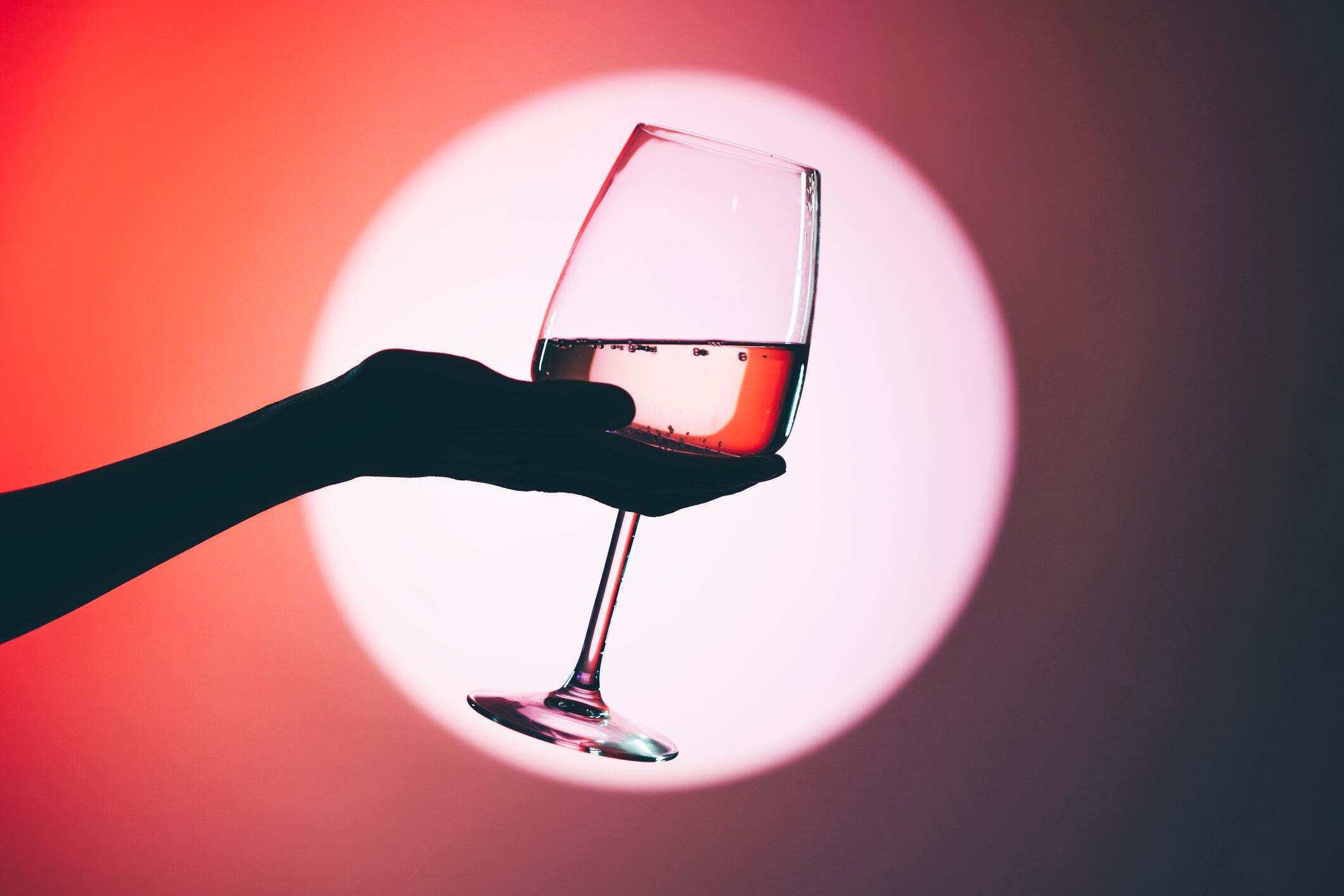 Esto le sucede a tu cuerpo cuando dejas de consumir alcohol durante un mes