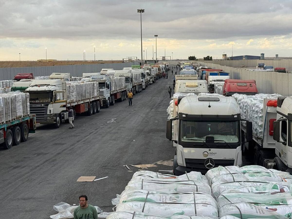 Cese al fuego en riesgo: Israel pospone apertura del cruce de Rafah y reduce la entrada de ayuda humanitaria