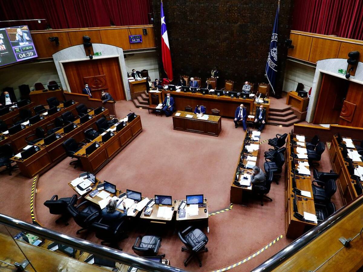 Senado aprobó rebaja de dieta parlamentaria