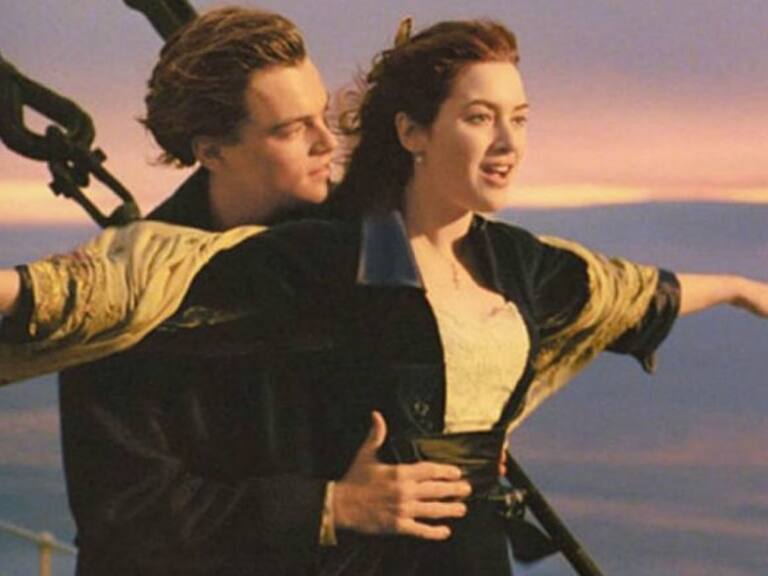 Pareja muere ahogada al intentar recrear famosa escena de Titanic
