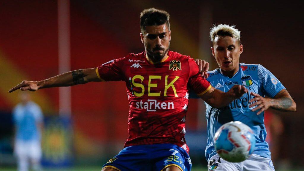 23 de Noviembre del 2020/SANTIAGOJuan Pablo Gomez(i) ,durante el partido valido por la Vigésima fecha del Campeonato Nacional AFP PlanVital 2020, entre Unión Española vs O'Higgins, disputado en el Estadio Santa Laura.
FOTO:FRANCISCO LONGA/AGENCIAUNO