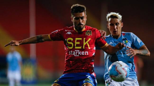 23 de Noviembre del 2020/SANTIAGOJuan Pablo Gomez(i) ,durante el partido valido por la Vigésima fecha del Campeonato Nacional AFP PlanVital 2020, entre Unión Española vs O'Higgins, disputado en el Estadio Santa Laura.
FOTO:FRANCISCO LONGA/AGENCIAUNO