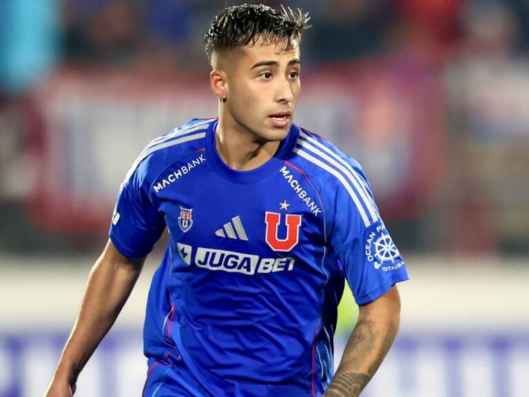 Peor de lo esperado: U de Chile oficializa la lesión que deja a Lucas Assadi fuera de la revancha ante Lanús