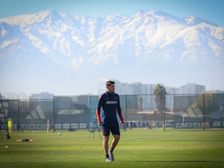 Bianneider Tamayo, defensor de la Universidad de Chile