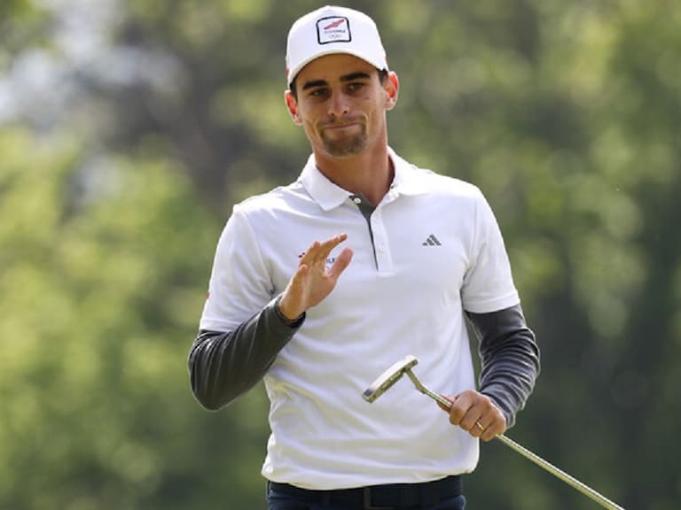 ¡Espectacular lo de Niemann! El chileno se hace gigante en Jeddah y conquista su segundo título en el LIV Golf