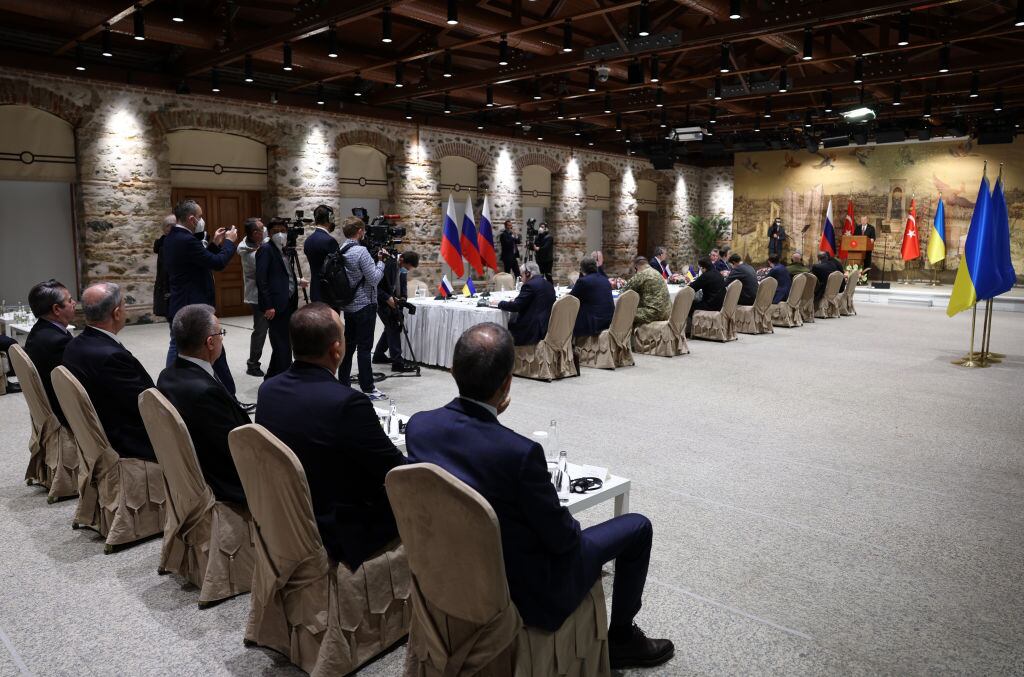 Las delegaciones de Rusia y Ucrania en la nueva ronda de negociaciones